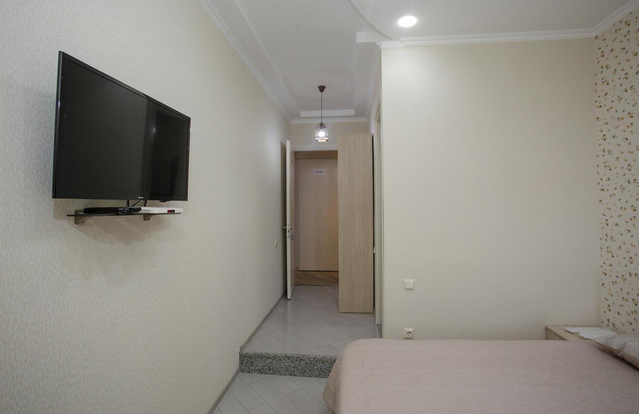 5 Rooms Batumi Exterior foto